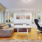 Cozy Mokotow With Parking *